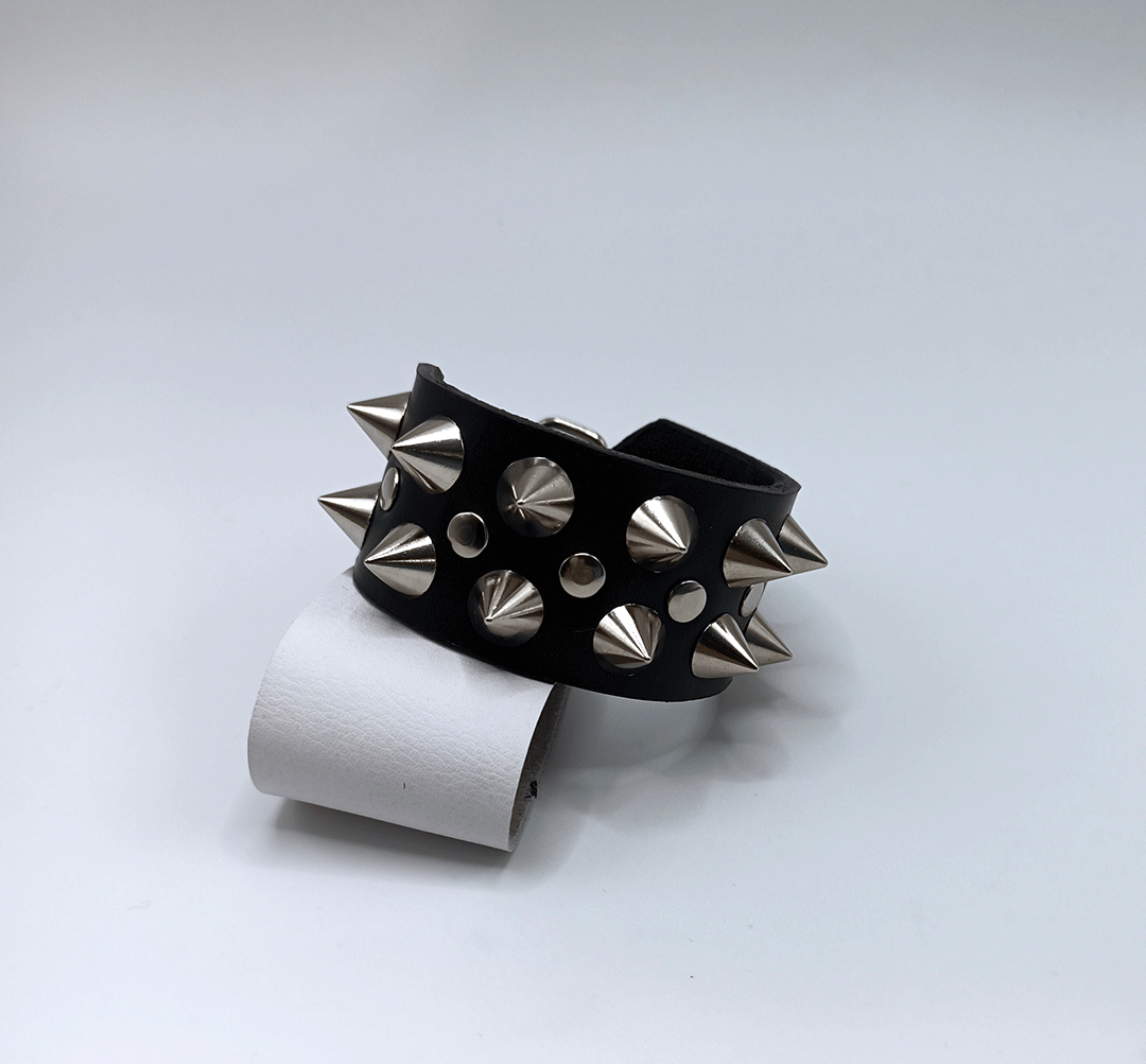 Pulsera Pincho remache